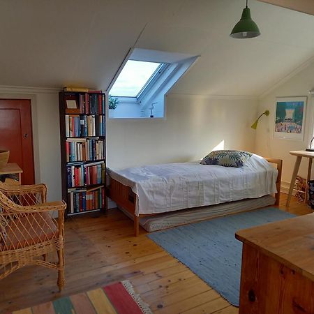 Ljust Boende, Egen Ingang Och Traedgard I Centrum Varberg Exteriér fotografie